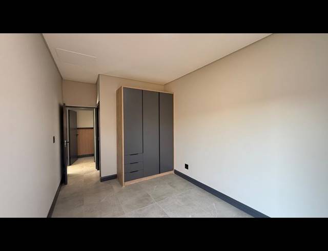 4 BEDROOM HOUSE FOR SALE IN FOUNTAINBROOK ESTATE